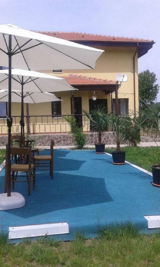 Hotel Pensiunea Casa Vanatorului Oteleni Exterior foto